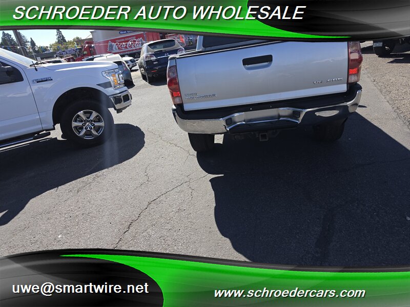 2005 Toyota Tacoma V6 - Photo 3 - , OR 97527