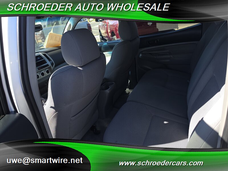 2005 Toyota Tacoma V6 - Photo 8 - , OR 97527