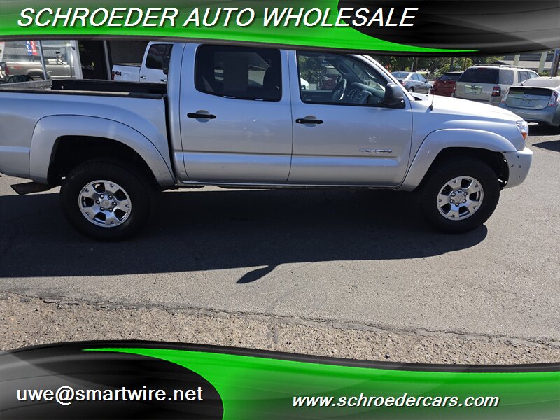 2005 Toyota Tacoma V6 - Photo 2 - , OR 97527