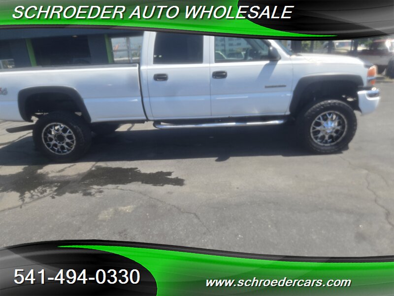 2007 GMC Sierra 3500 Classic Work Truck - Photo 2 - Medford, OR 97501