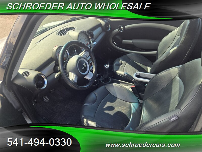 2009 MINI Cooper S - Photo 9 - Medford, OR 97501