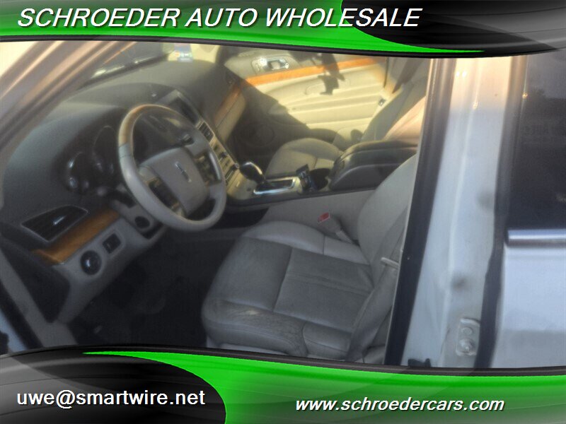 2010 Lincoln MKT EcoBoost - Photo 10 - , OR 97527