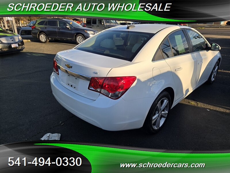 2015 Chevrolet Cruze 2LT Auto - Photo 3 - Medford, OR 97501