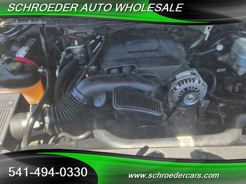 2009 GMC Yukon XL Denali - Photo 13 - Medford, OR 97501