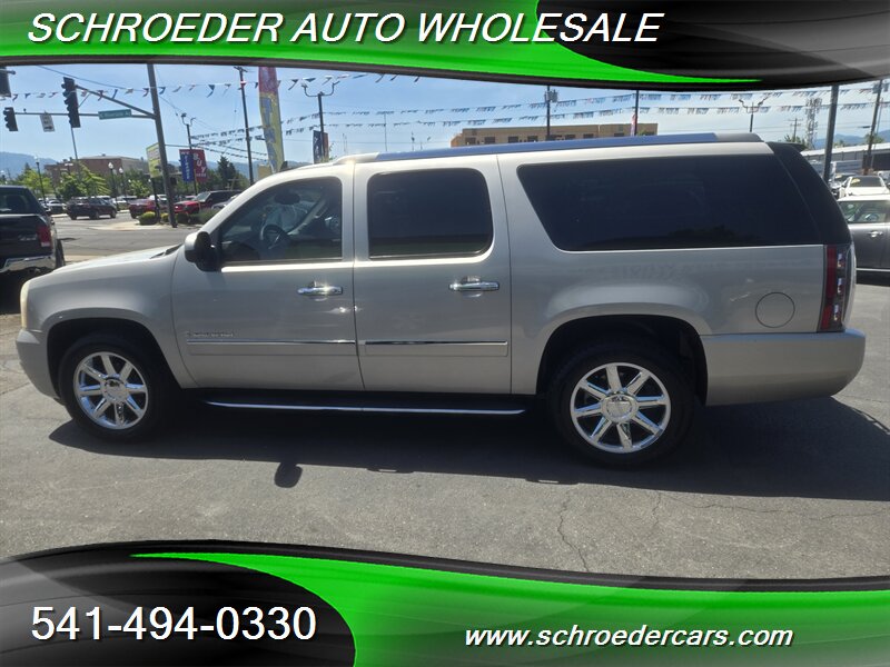 2009 GMC Yukon XL Denali - Photo 6 - Medford, OR 97501