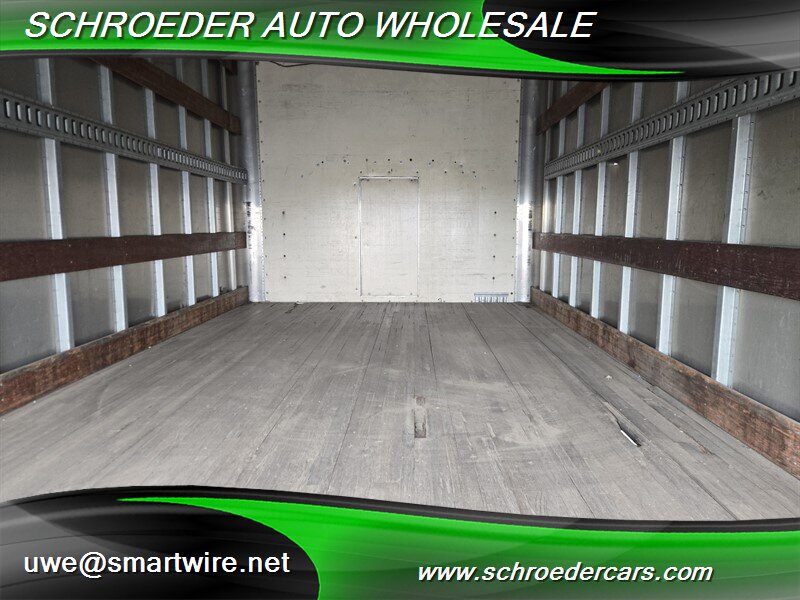 2011 Chevrolet Express 3500 - Photo 11 - , OR 97527