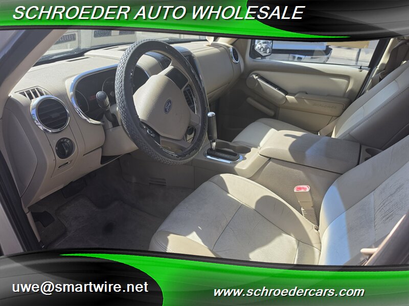 2007 Ford Explorer XLT - Photo 9 - , OR 97527