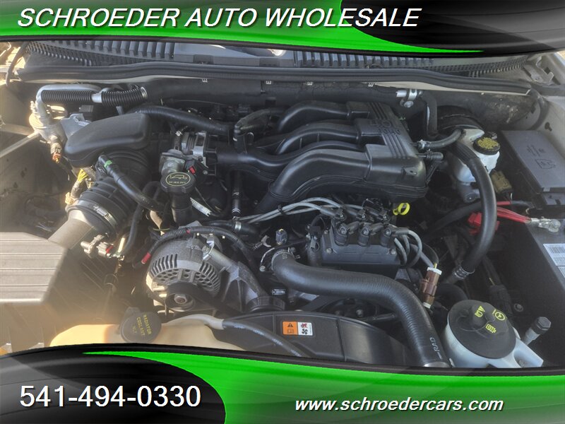 2007 Ford Explorer XLT - Photo 10 - Medford, OR 97501