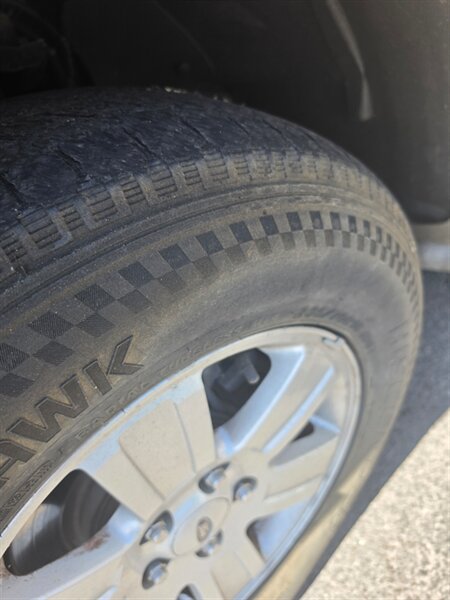 2007 Ford Explorer XLT - Photo 12 - , OR 97527