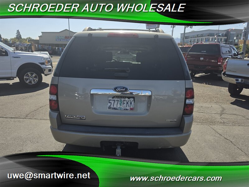 2007 Ford Explorer XLT - Photo 4 - , OR 97527