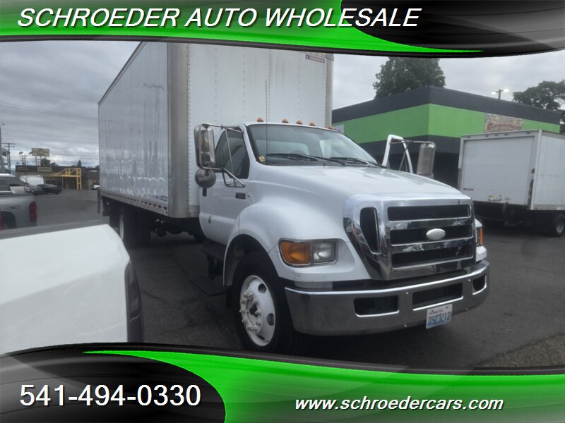 2009 Ford F-650 Super Duty   - Photo 1 - Medford, OR 97501