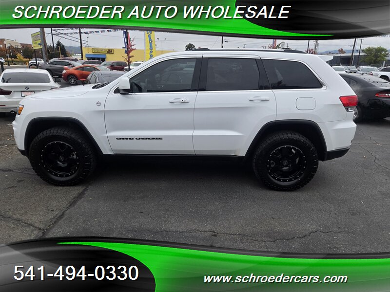 2017 Jeep Grand Cherokee Laredo - Photo 6 - Medford, OR 97501