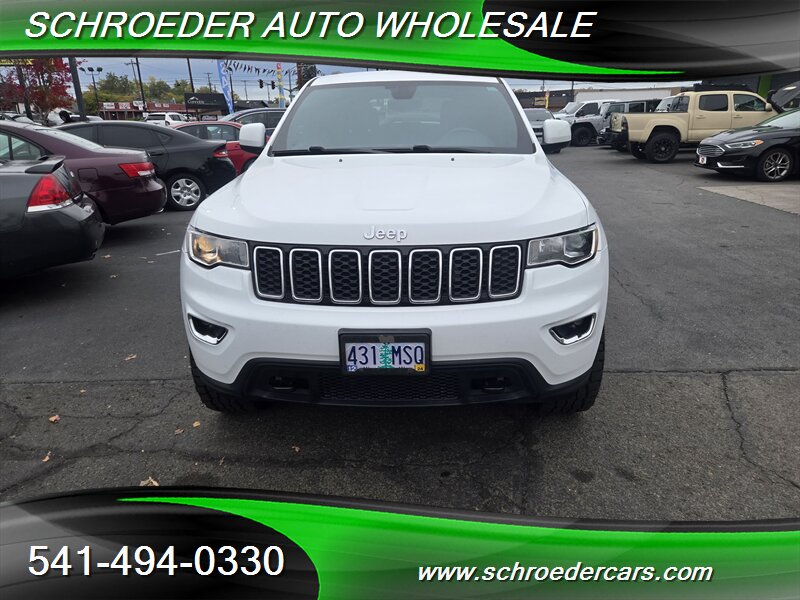 2017 Jeep Grand Cherokee Laredo - Photo 8 - Medford, OR 97501