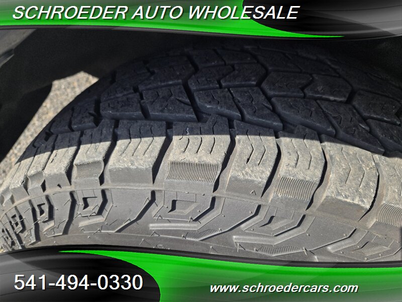 2017 Jeep Grand Cherokee Laredo - Photo 10 - Medford, OR 97501