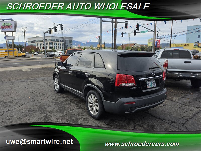 2011 Kia Sorento EX - Photo 4 - , OR 97527