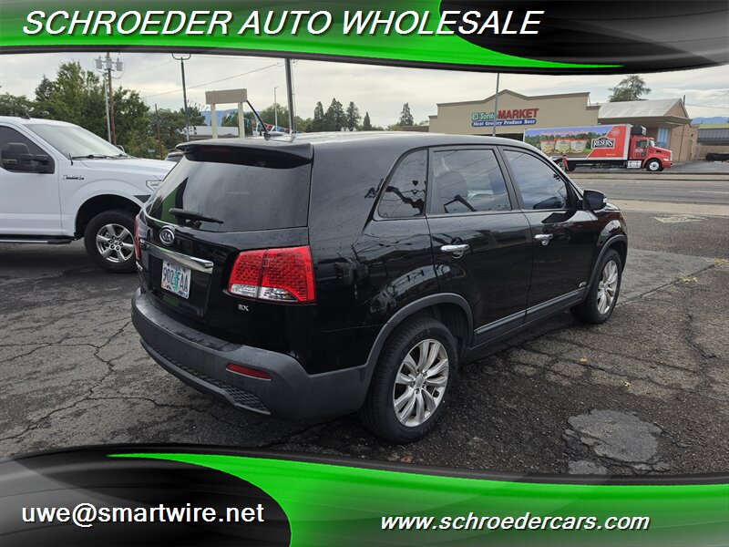 2011 Kia Sorento EX - Photo 2 - , OR 97527