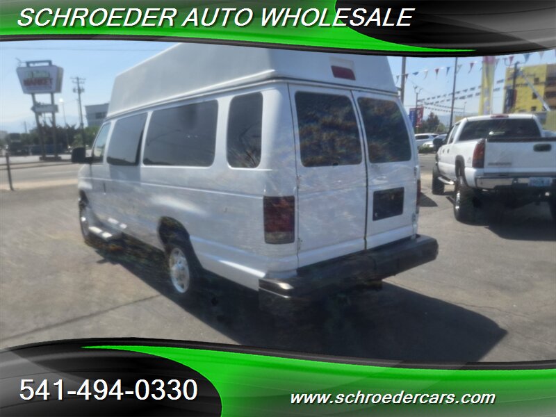 2013 Ford E-350 SD - Photo 5 - Medford, OR 97501