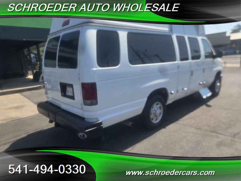 2013 Ford E-350 SD - Photo 3 - Medford, OR 97501