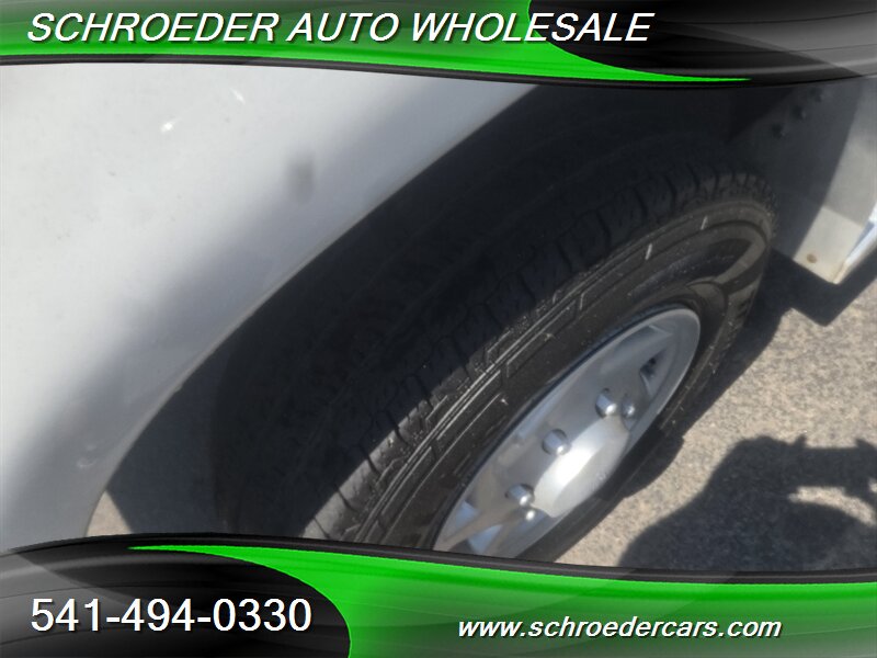 2013 Ford E-350 SD - Photo 9 - Medford, OR 97501