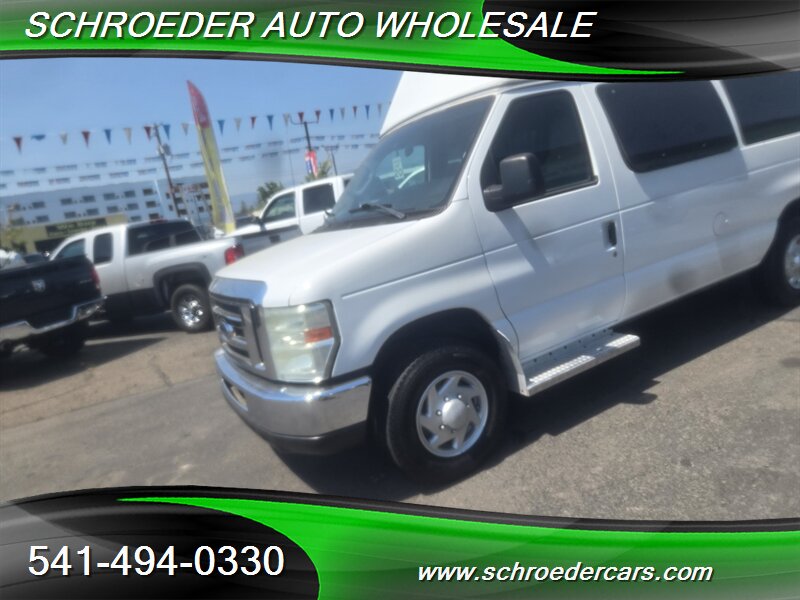 2013 Ford E-350 SD - Photo 7 - Medford, OR 97501