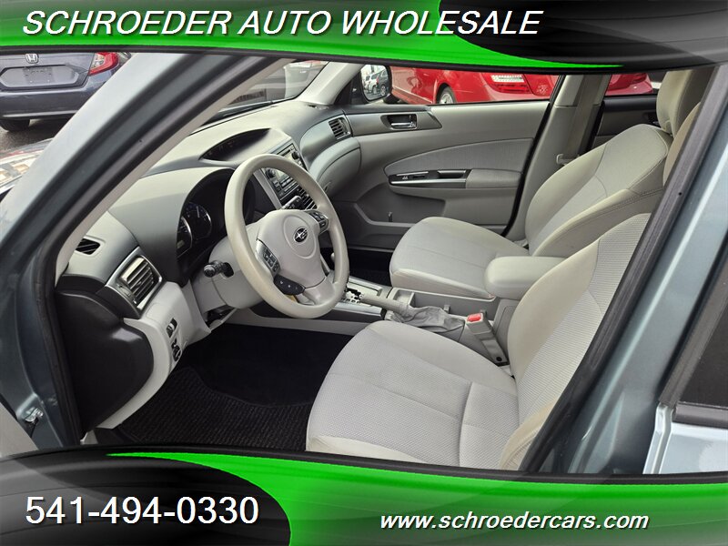 2012 Subaru Forester 2.5X Premium - Photo 9 - Medford, OR 97501