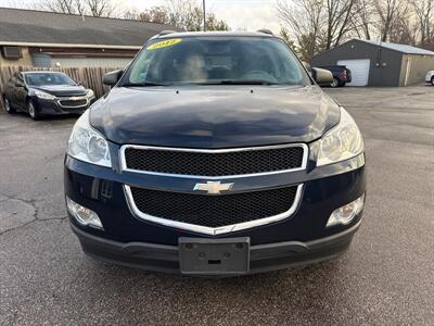 2012 Chevrolet Traverse LS   - Photo 2 - Lafayette, IN 47905