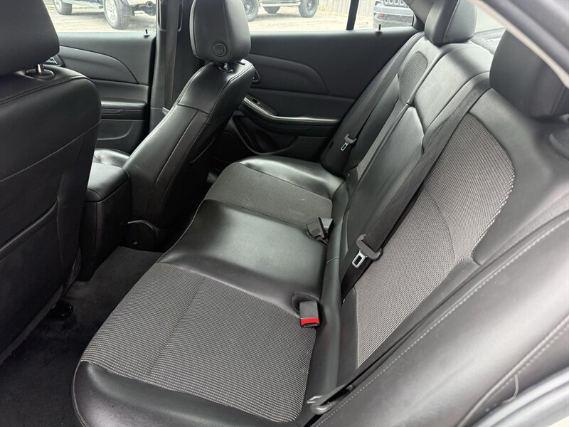 2014 Chevrolet Malibu LT - Photo 6 - Lafayette, IN 47905
