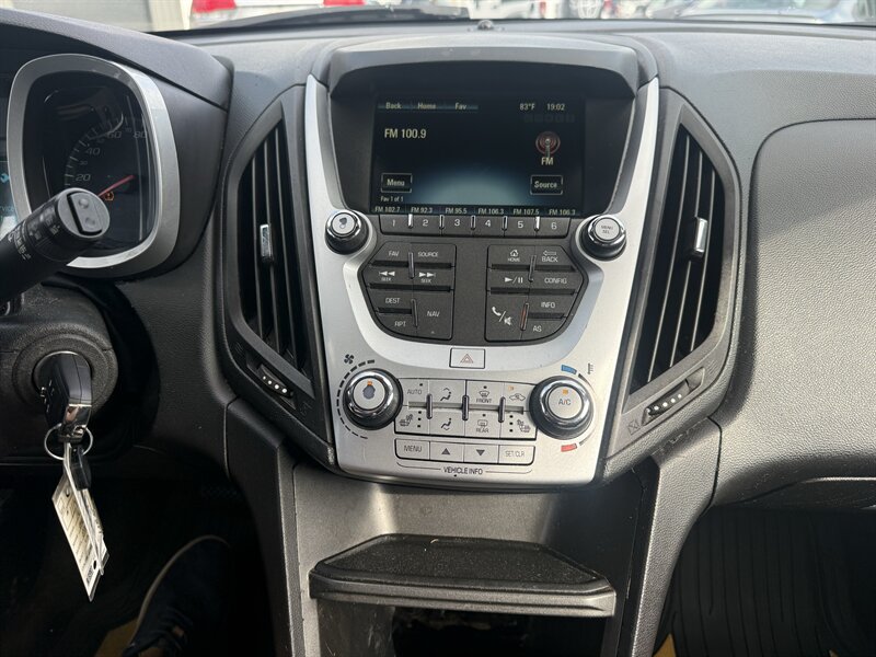 2016 Chevrolet Equinox LT - Photo 11 - Lafayette, IN 47905