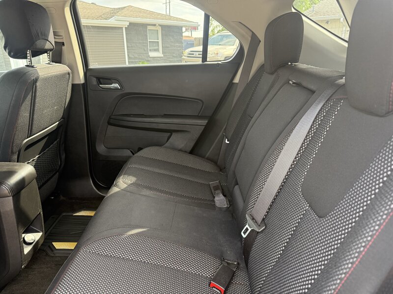 2016 Chevrolet Equinox LT - Photo 8 - Lafayette, IN 47905