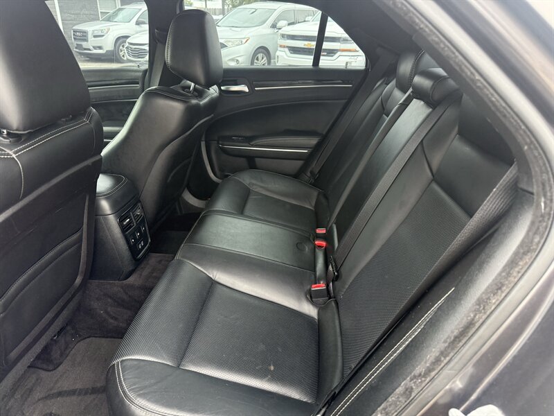 2017 Chrysler 300 Series S - Photo 8 - Lafayette, IN 47905