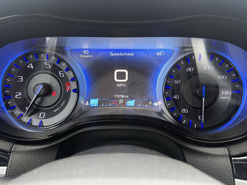2017 Chrysler 300 Series S - Photo 14 - Lafayette, IN 47905