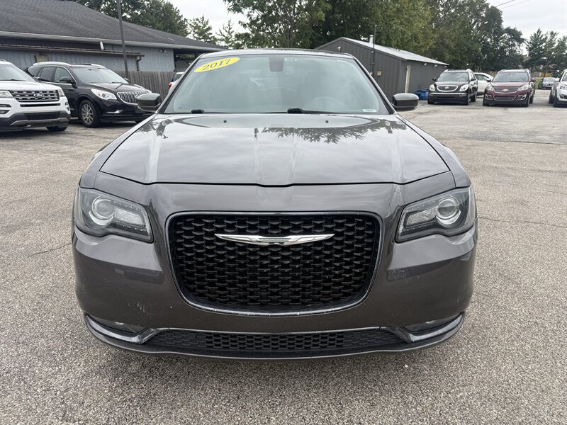 2017 Chrysler 300 Series S - Photo 2 - Lafayette, IN 47905