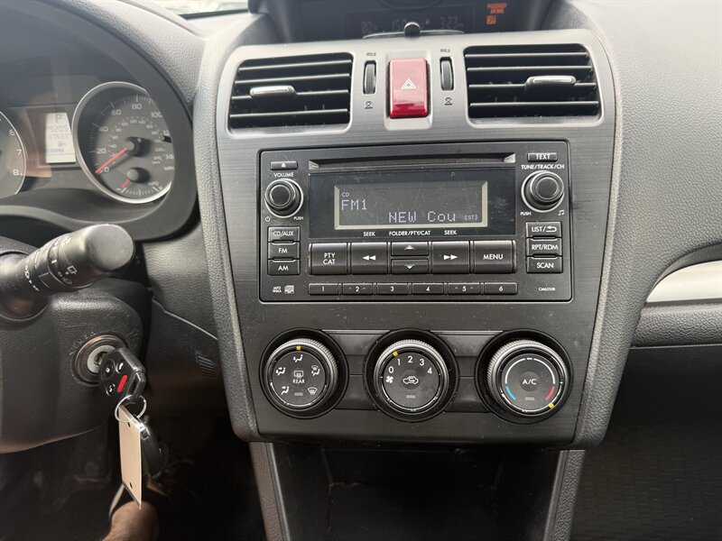 2014 Subaru XV Crosstrek 2.0i Premium - Photo 11 - Lafayette, IN 47905