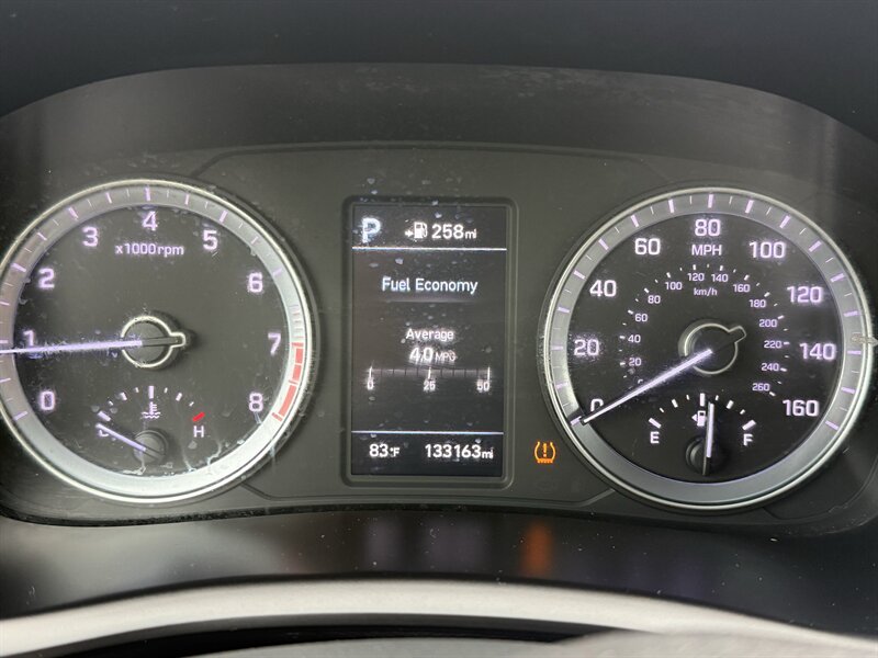2018 Hyundai SONATA SEL - Photo 13 - Lafayette, IN 47905