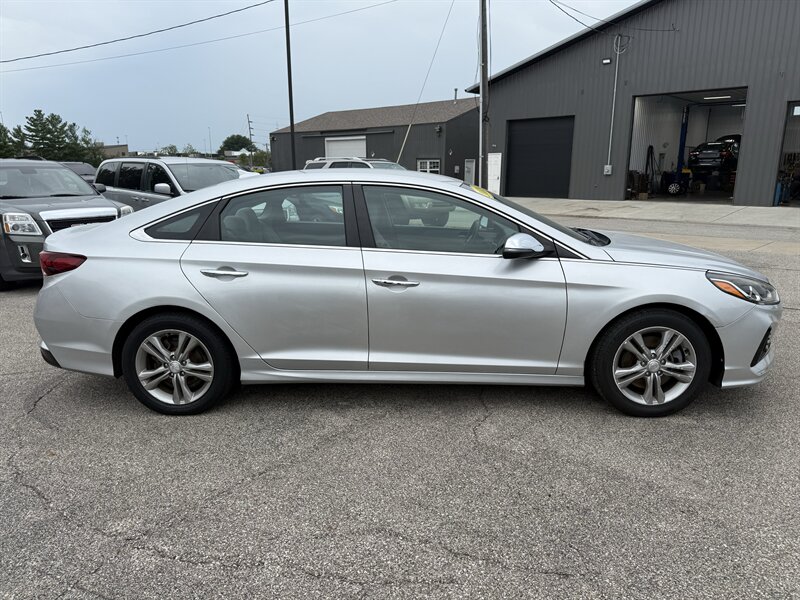 2018 Hyundai SONATA SEL - Photo 7 - Lafayette, IN 47905