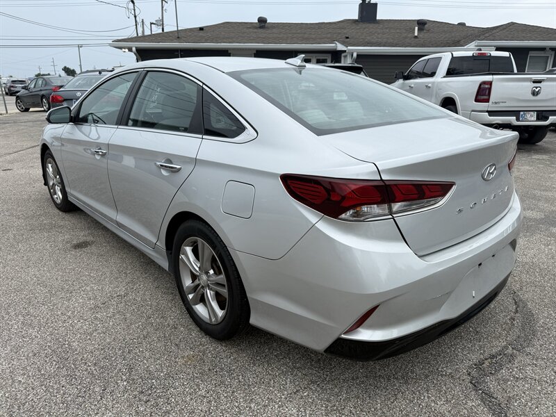2018 Hyundai SONATA SEL - Photo 4 - Lafayette, IN 47905