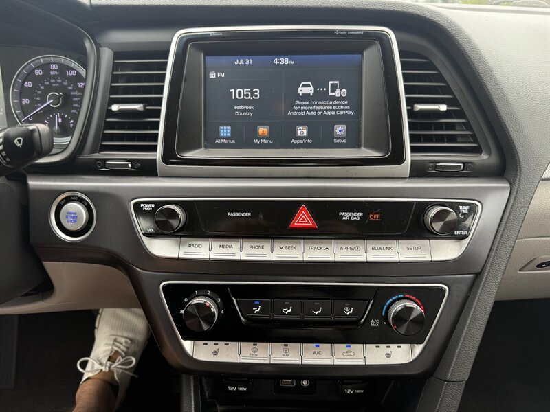 2018 Hyundai SONATA SEL - Photo 11 - Lafayette, IN 47905