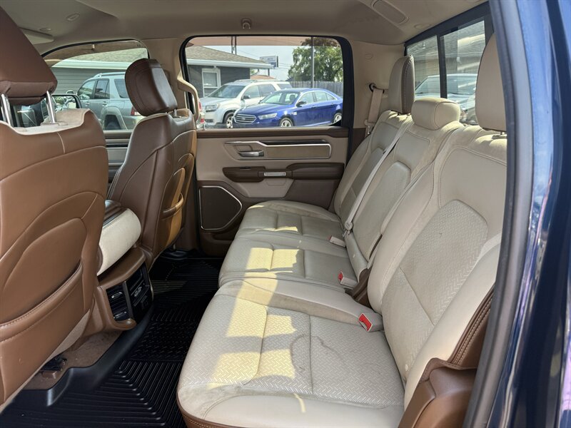2019 RAM 1500 Laramie - Photo 7 - Lafayette, IN 47905