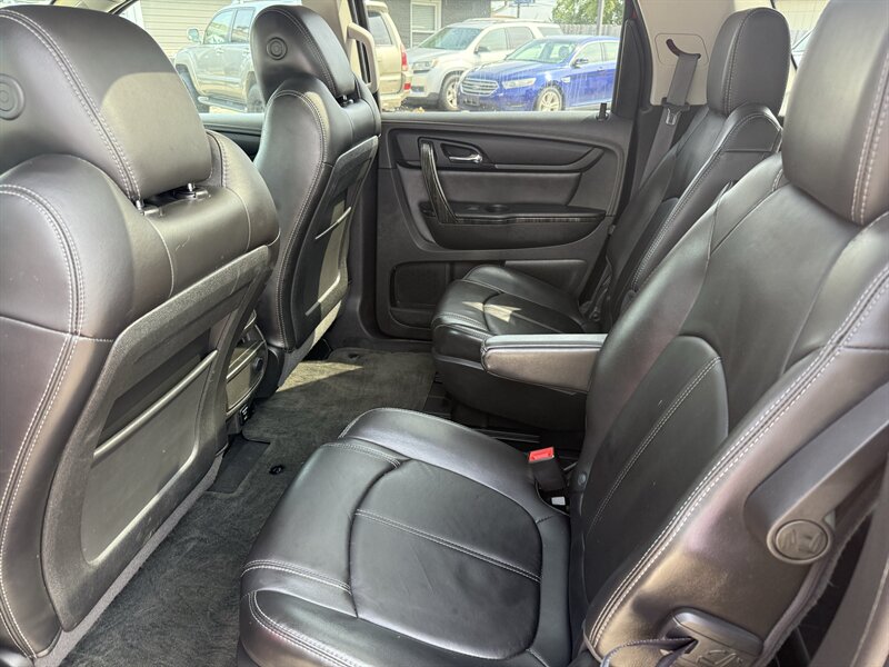 2014 GMC Acadia SLT-1 - Photo 9 - Lafayette, IN 47905