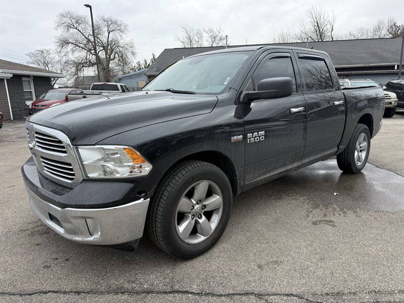 2015 RAM 1500 SLT - Photo 3 - Lafayette, IN 47905