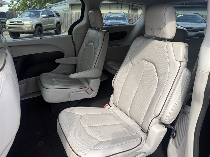 2020 Chrysler Pacifica Limited - Photo 9 - Lafayette, IN 47905