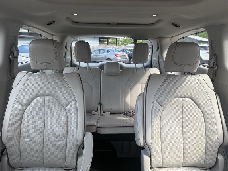 2020 Chrysler Pacifica Limited - Photo 13 - Lafayette, IN 47905
