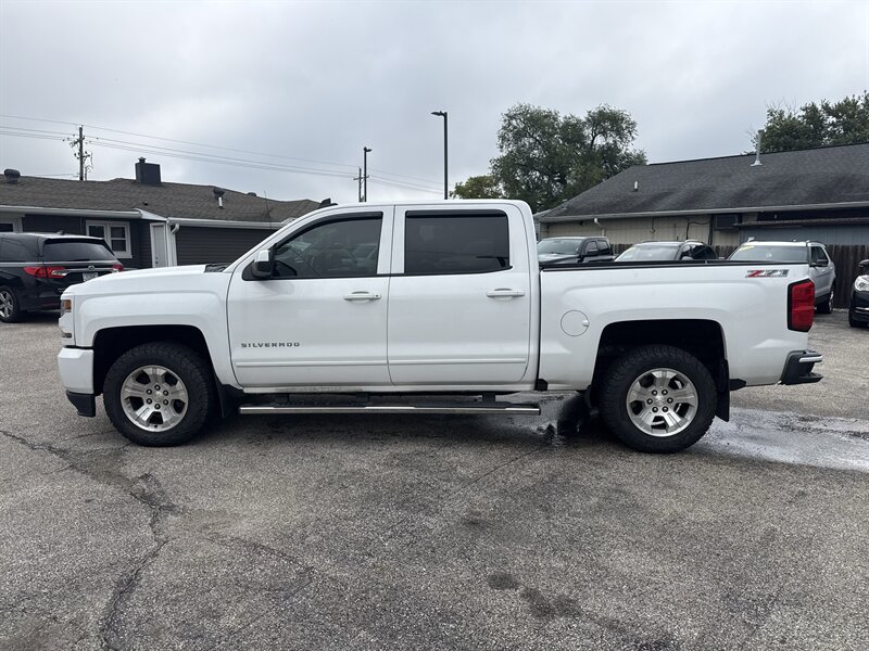 2017 Chevrolet Silverado 1500 LT - Photo 4 - Lafayette, IN 47905