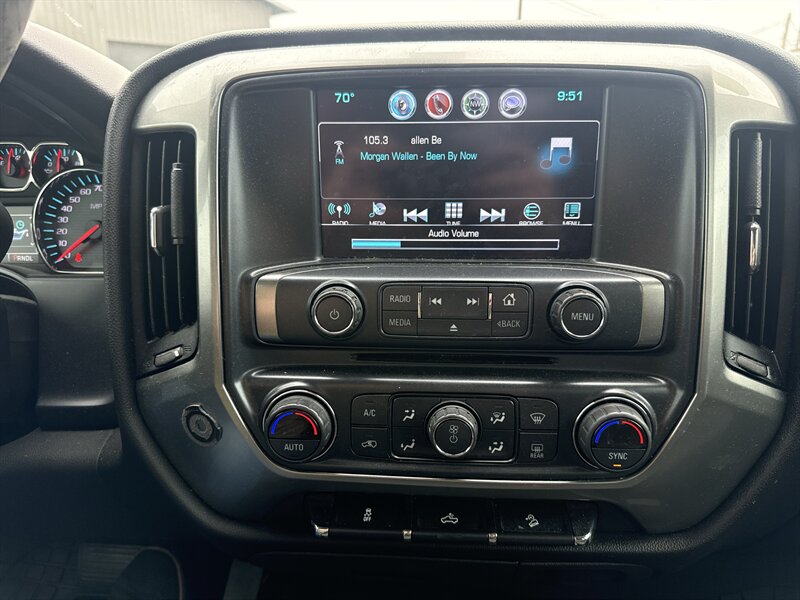 2017 Chevrolet Silverado 1500 LT - Photo 10 - Lafayette, IN 47905