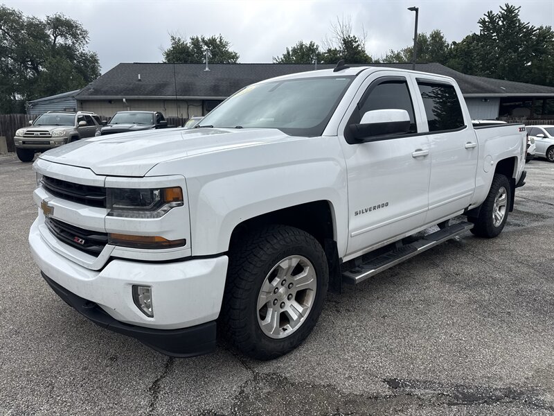2017 Chevrolet Silverado 1500 LT - Photo 3 - Lafayette, IN 47905