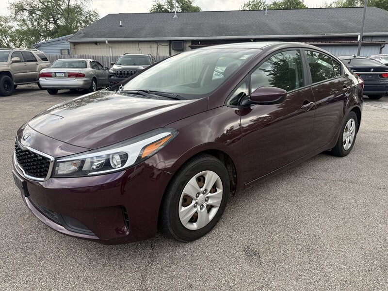 2018 Kia Forte LX - Photo 4 - Lafayette, IN 47905
