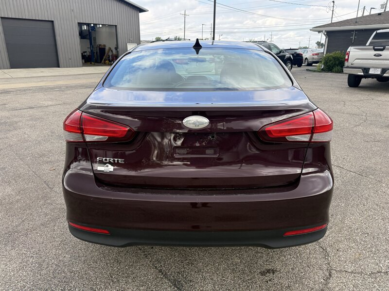 2018 Kia Forte LX - Photo 12 - Lafayette, IN 47905