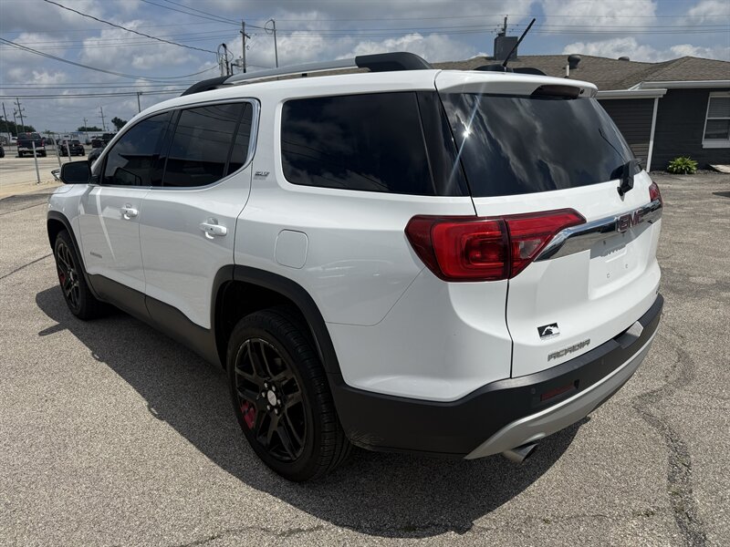 2018 GMC Acadia SLT-1 - Photo 5 - Lafayette, IN 47905