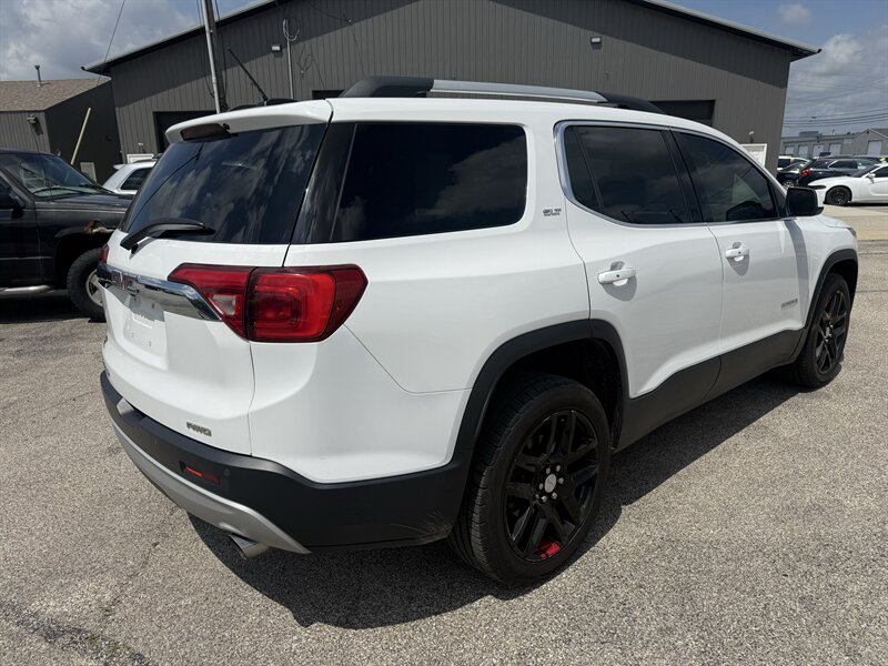 2018 GMC Acadia SLT-1 - Photo 7 - Lafayette, IN 47905