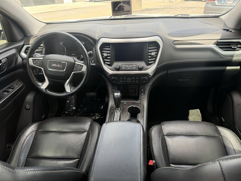 2018 GMC Acadia SLT-1 - Photo 10 - Lafayette, IN 47905